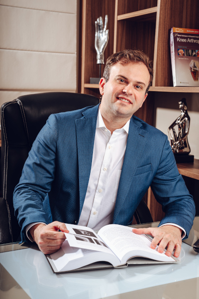 imagem do site Dr. Lucas Acerbi Cirurgião de mão e Ortopedia